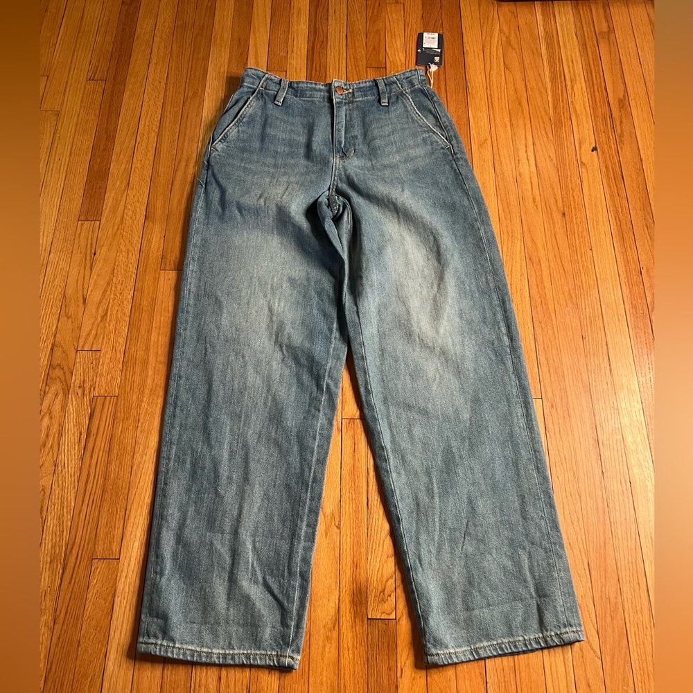 Universal thread straight leg blue jeans new with tags